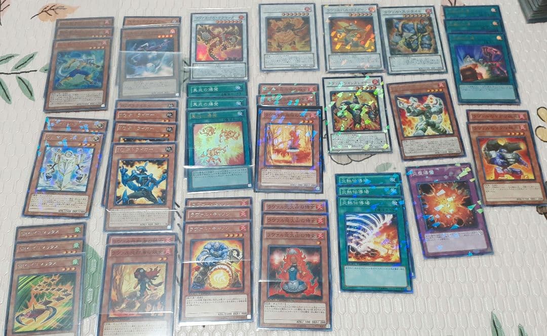 遊戯王OCGデッキ+未開封パック・スリーブ+EX他大量