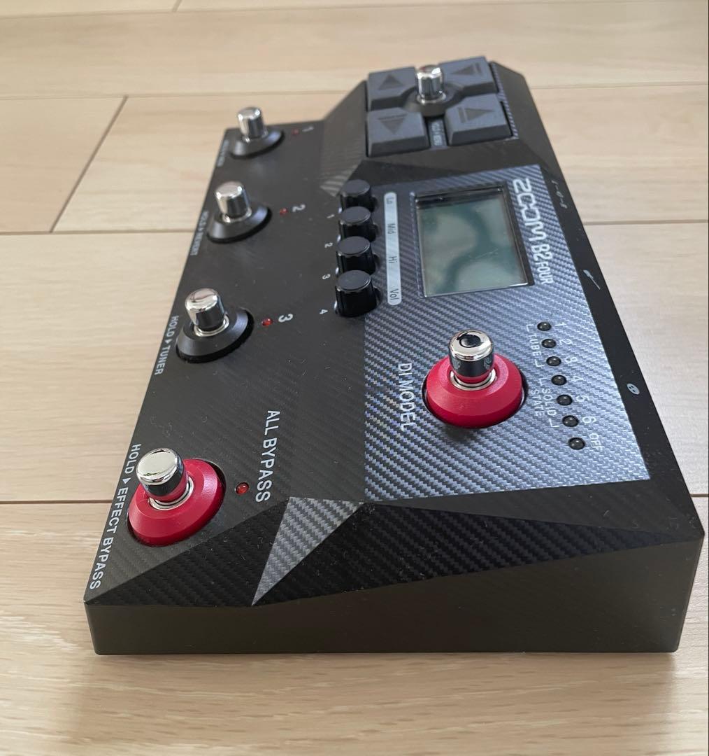 ZOOM B2 FOUR ベースエフェクター 本体+純正ACアダプター