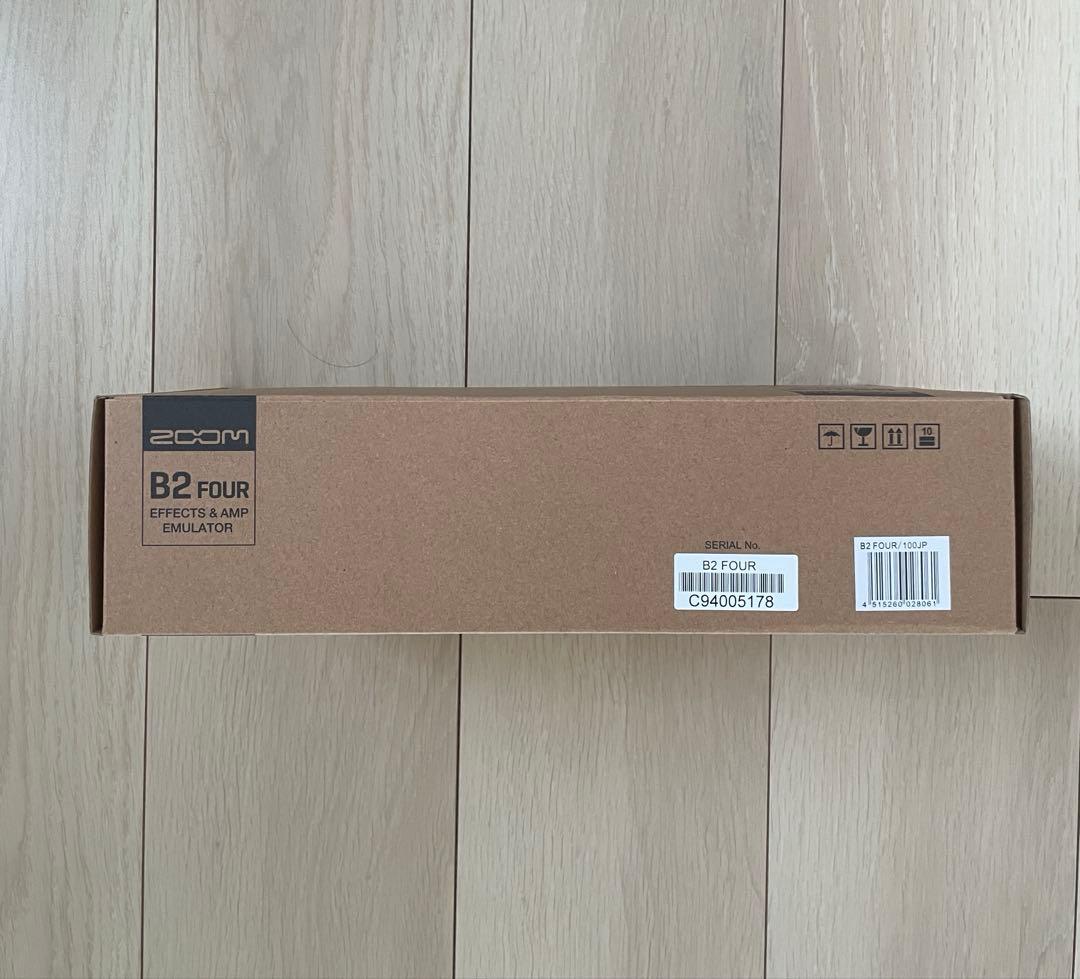 ZOOM B2 FOUR ベースエフェクター 本体+純正ACアダプター