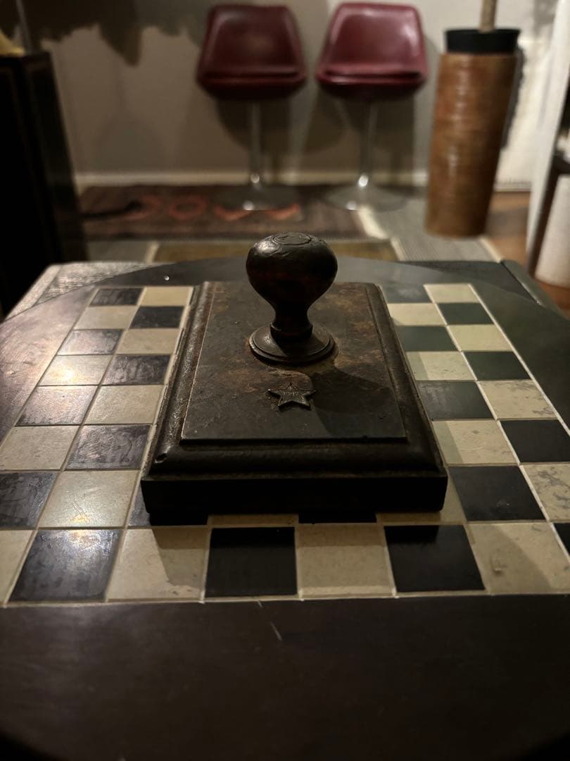 ビンテージ　ウェイト（書類プレス）オブジェ