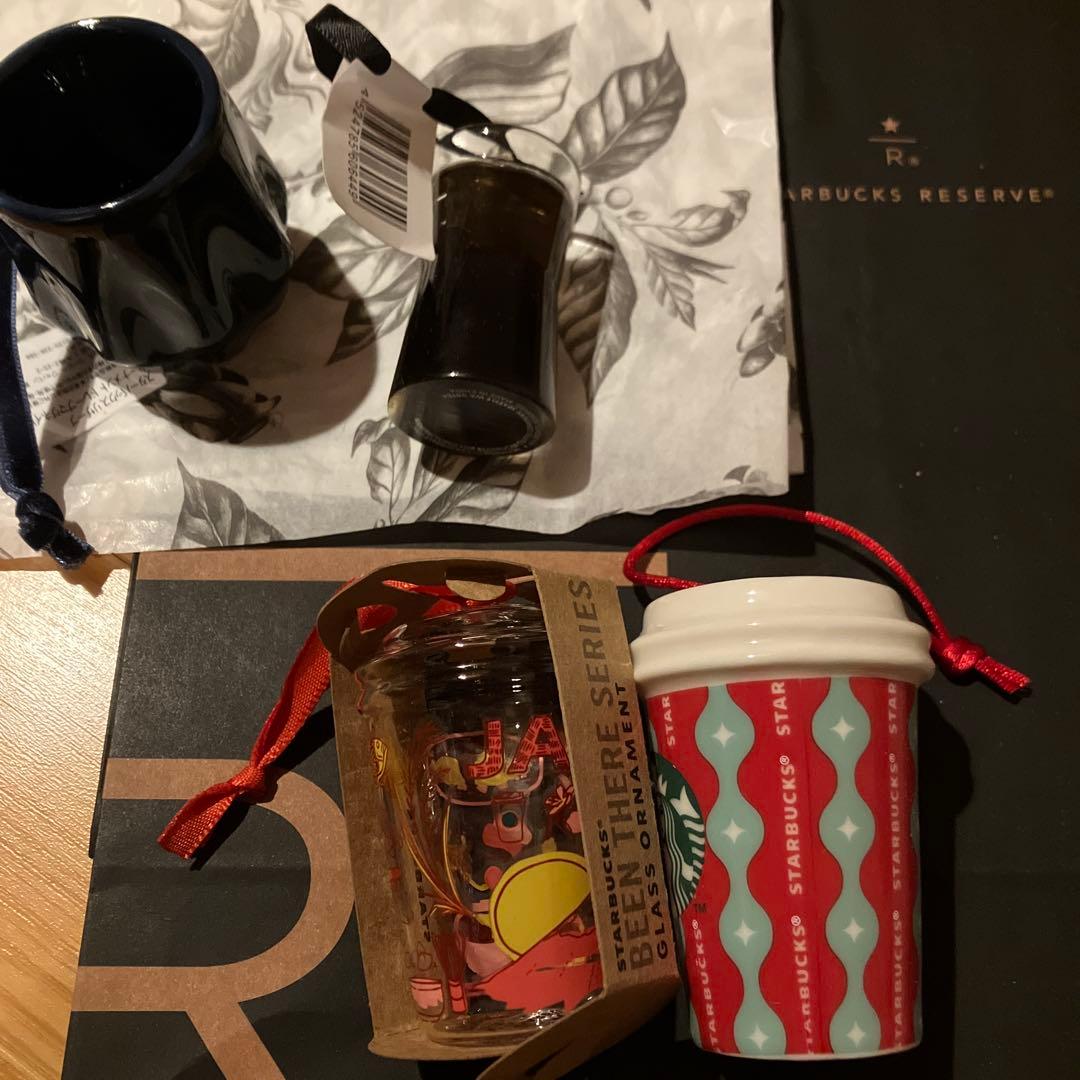 スタバ　スターバックス　リザーブ　ホリデー2022＆2025 オーナメント４種