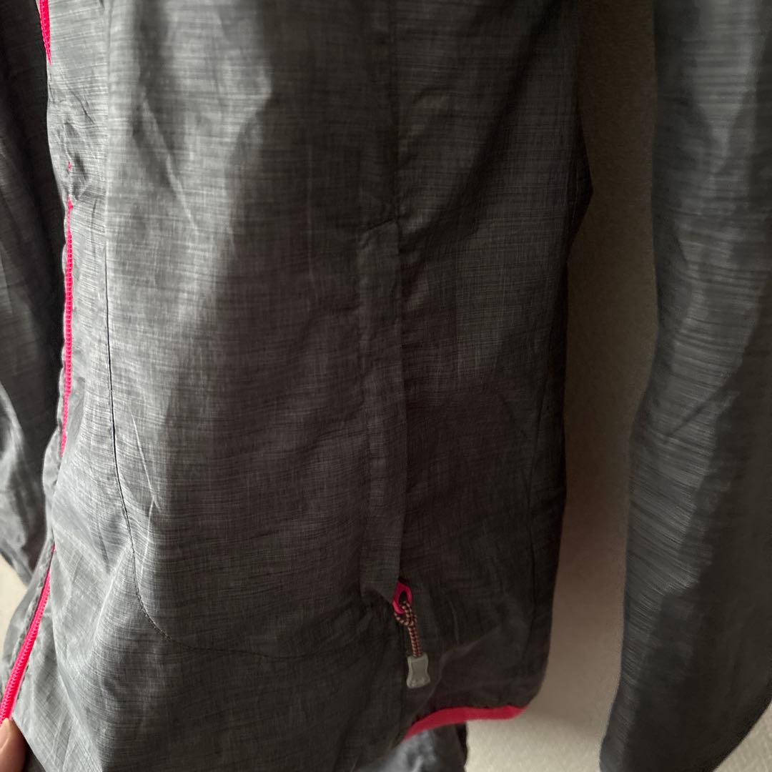 Under Armour フード付きウィンドブレーカー　上下セット