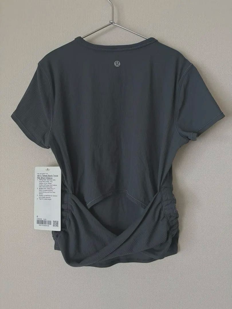 【未使用】lululemon /ルルレモン バックツイスト リブ半袖シャツ