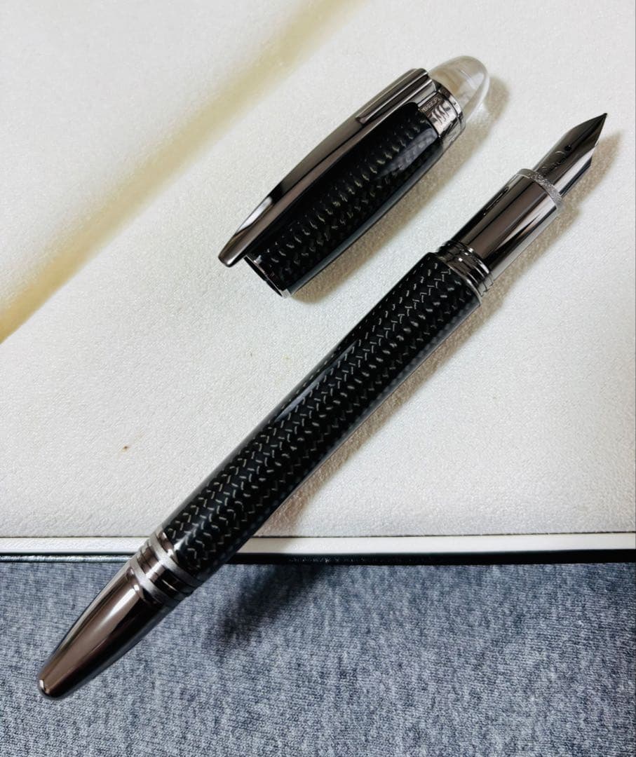 モンブラン スターウォーカー アルティメットカーボン 万年筆 F字 未使用