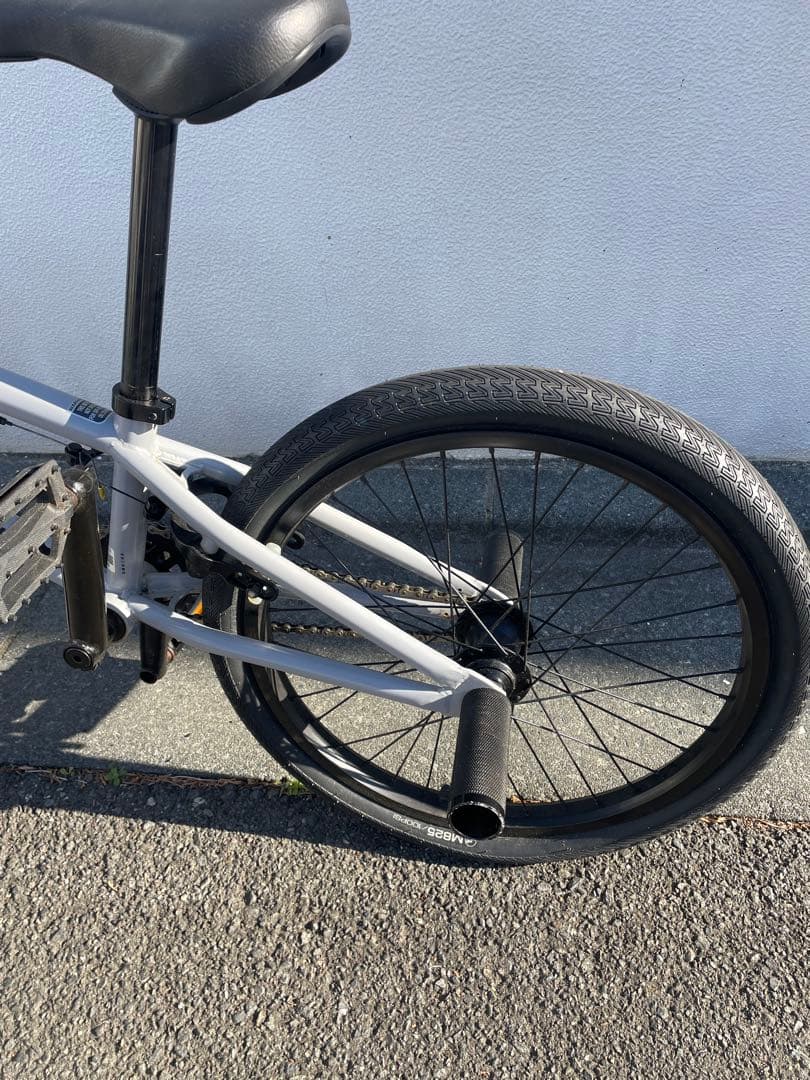 値下げ　BMX MOTEL WORKS AUX-E 美品　20インチ　フラット