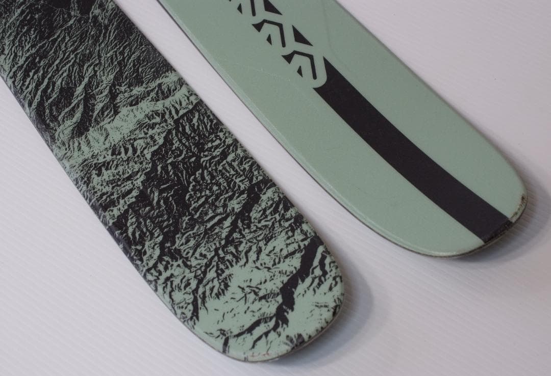 ★美品 K2 DISPATCH101 175 フリースタイル＆パウダースキー板