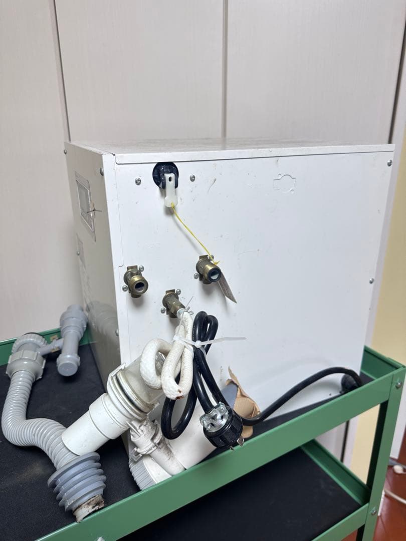 ESN30BRN220BO 30L 単相 200V 小型電気温水器 貯湯式