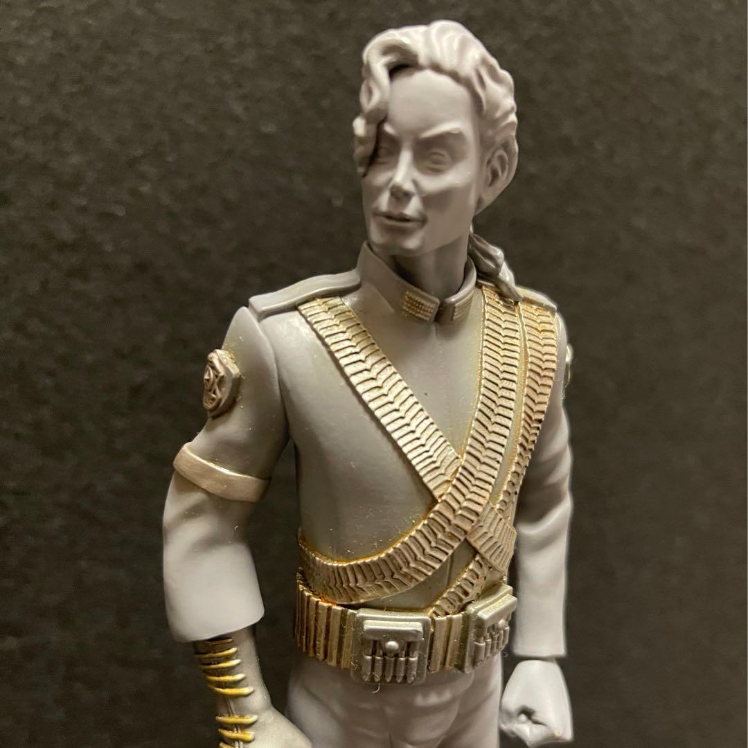 MICHAEL JACKSON マイケル・ジャクソン フィギュア　木製台座付き