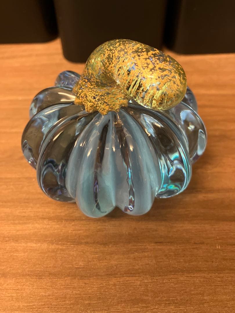 迫二郎 色が変わる 置物 ペーパーウェイト オブジェ 青色 紫色