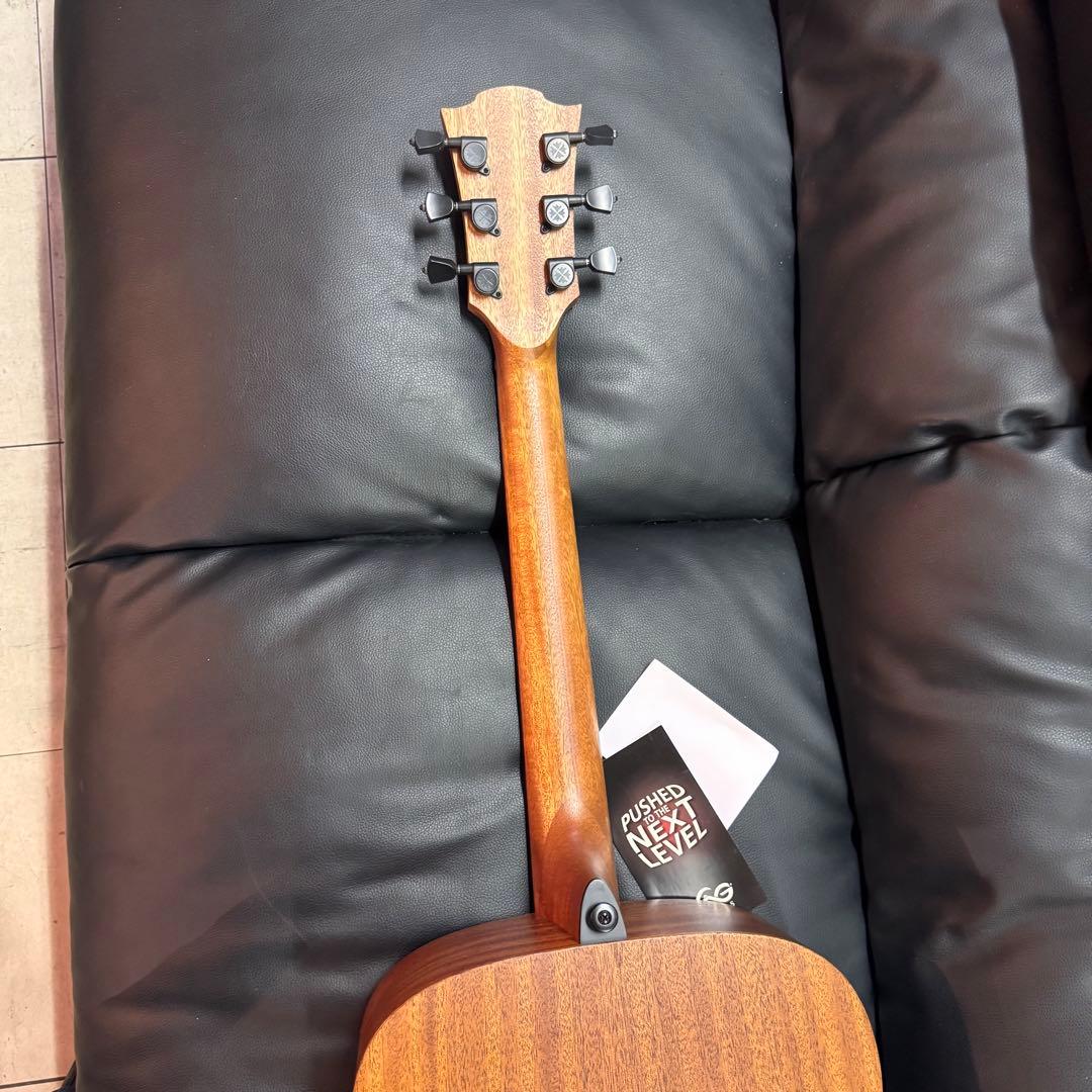LAG GUITARSラグギターズ アコースティックギター ドレッドノートタイプ
