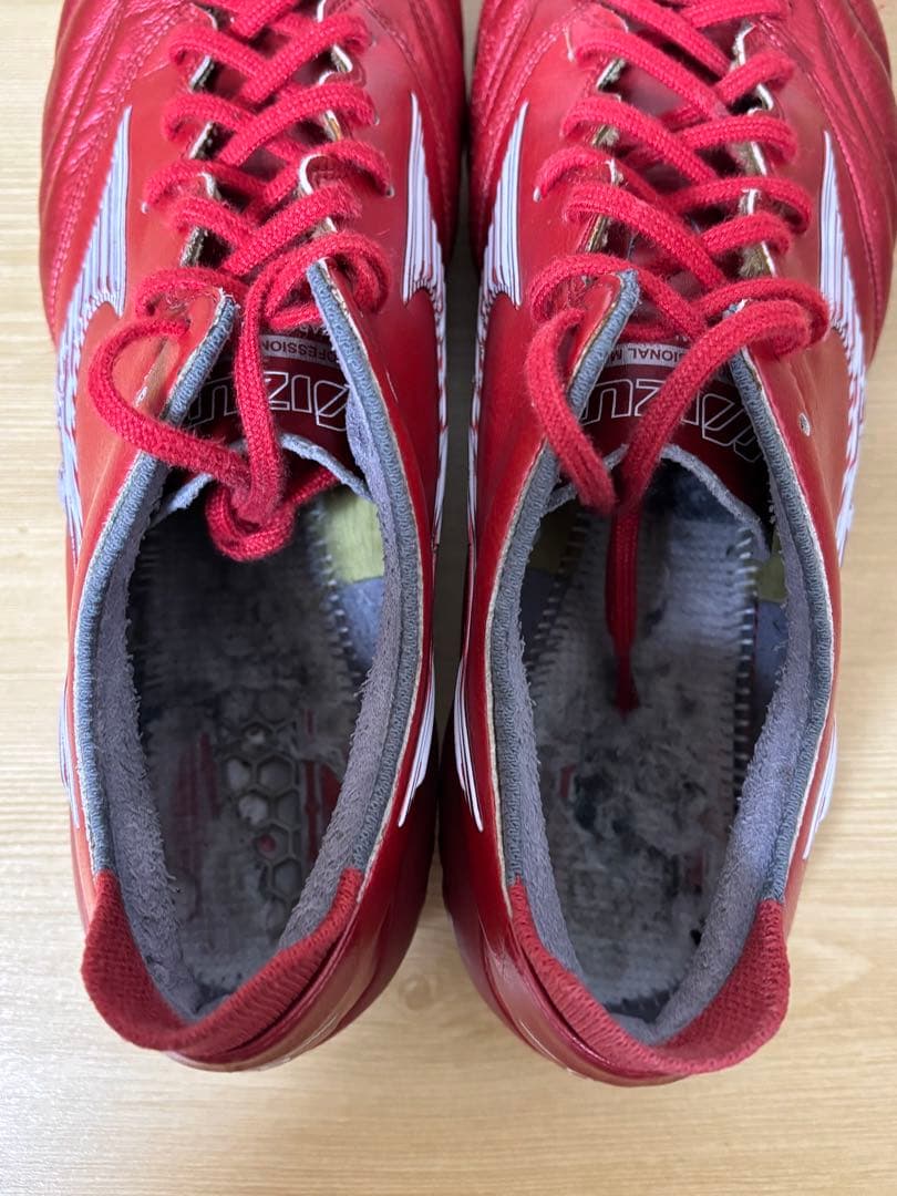 サッカースパイク　ミズノ　モレリアネオ３