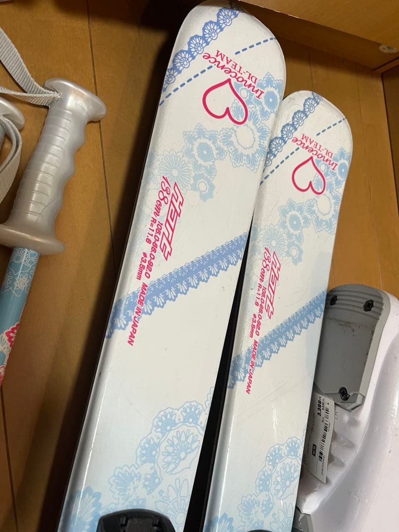 板138 cm身長125-155cm用、写真右側のみ靴23 cmスキーセット
