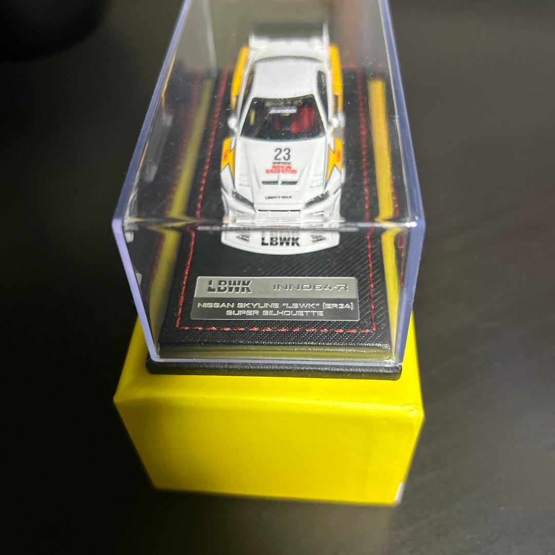 LBWK Nissan Skyline ER34 1/64 ミニカー