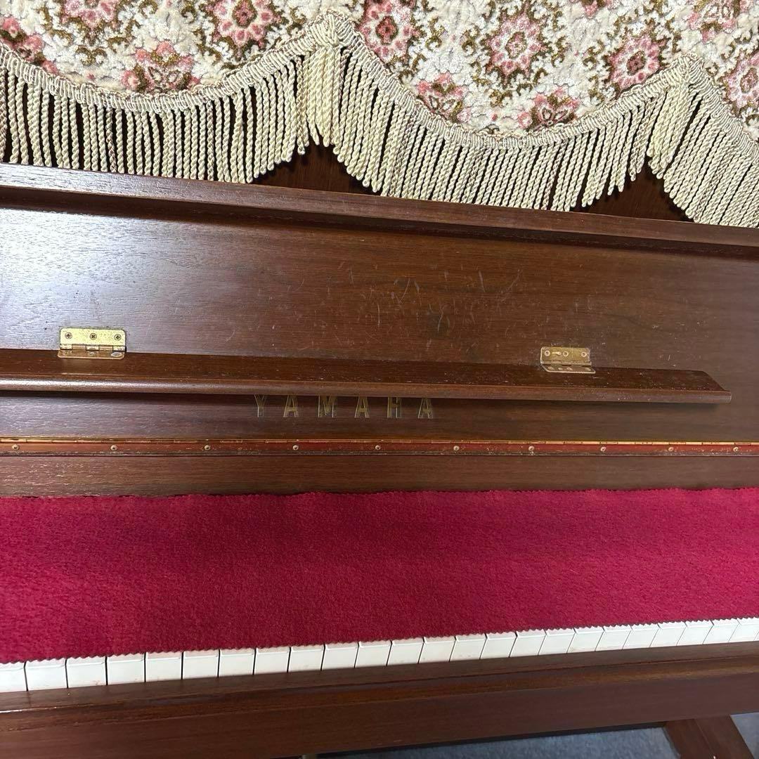 ヤマハ アップライトピアノ 木目 ブラウン 付属品付き