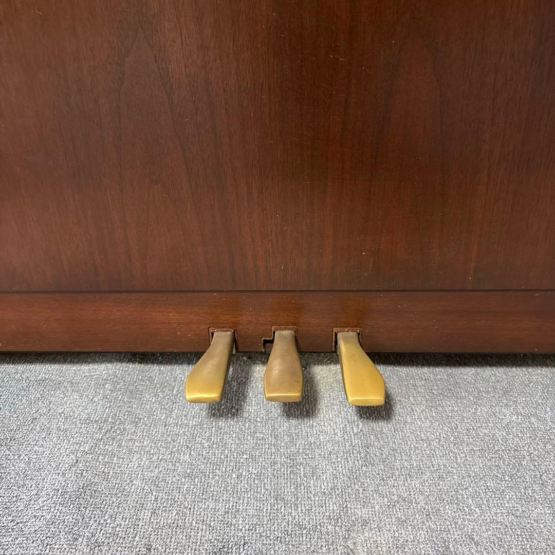 ヤマハ アップライトピアノ 木目 ブラウン 付属品付き