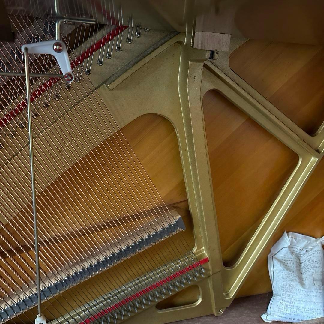 ヤマハ アップライトピアノ 木目 ブラウン 付属品付き