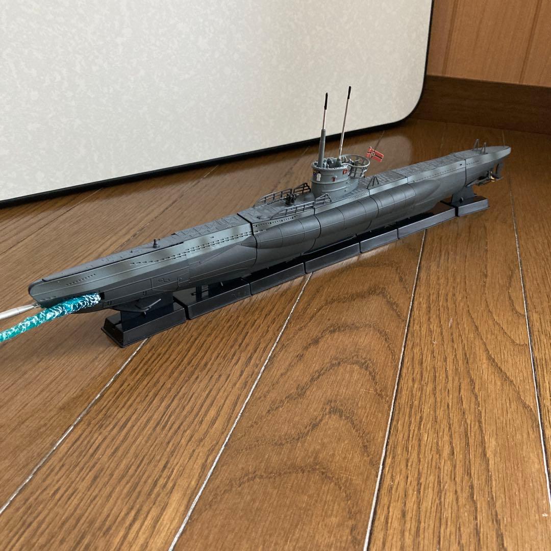 タルガ　高密度模型U-ボート迷彩モデル1/144潜水艦内部構造付き
