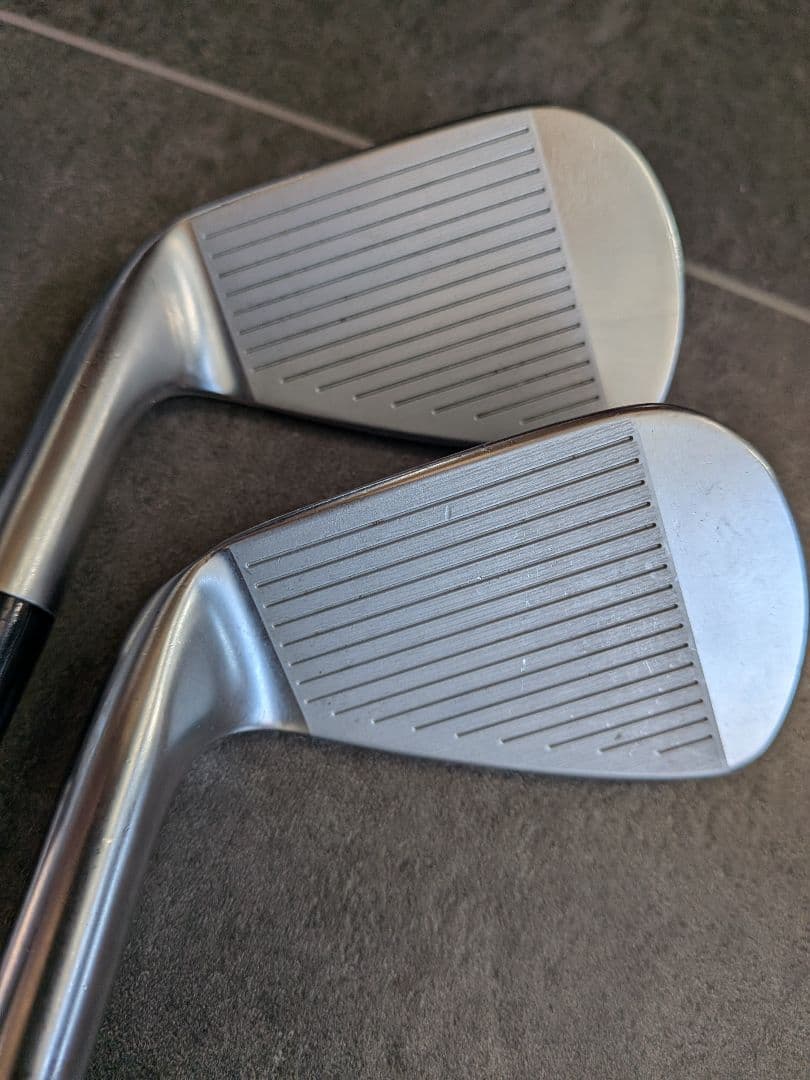 ●メーカーカスタム　美品●スリクソンZXi7 DGS-200 5本（6-P）