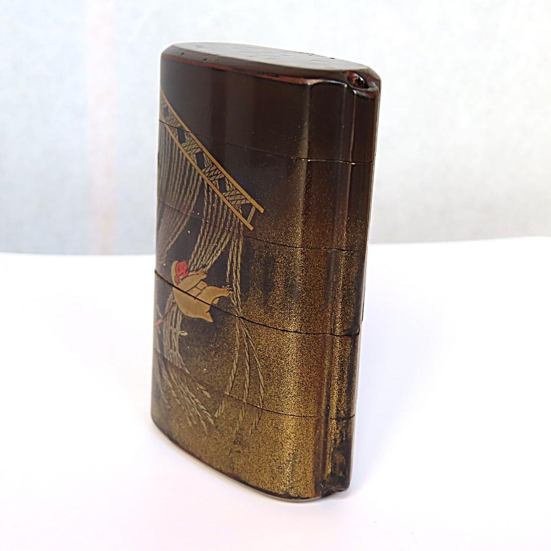 猿回し蒔絵印籠（根付　猿）