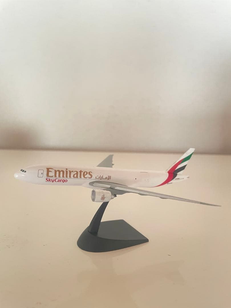 ホーム画面 4機ロイヤルブルネイ航空とウズベキスタン航空とケニヤ航空/エミ