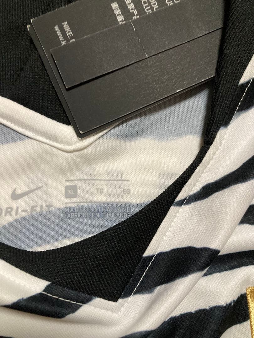 【新品未使用タグ付き】韓国代表2020アウェイユニフォーム16番 黄義助 サイン