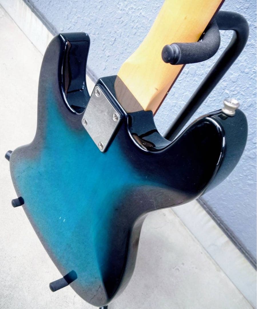 ベース BUCCHUS Universe series Jazz BASS