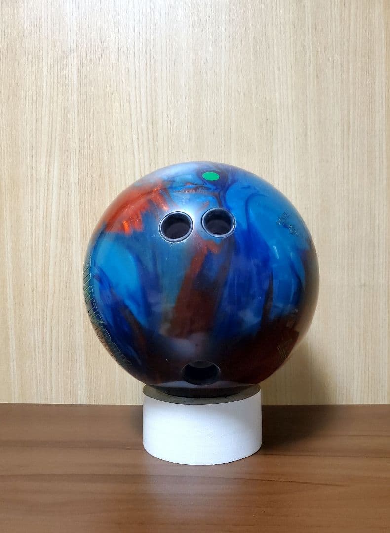 【美品】初代アブソリュート ボウリングボール 15p