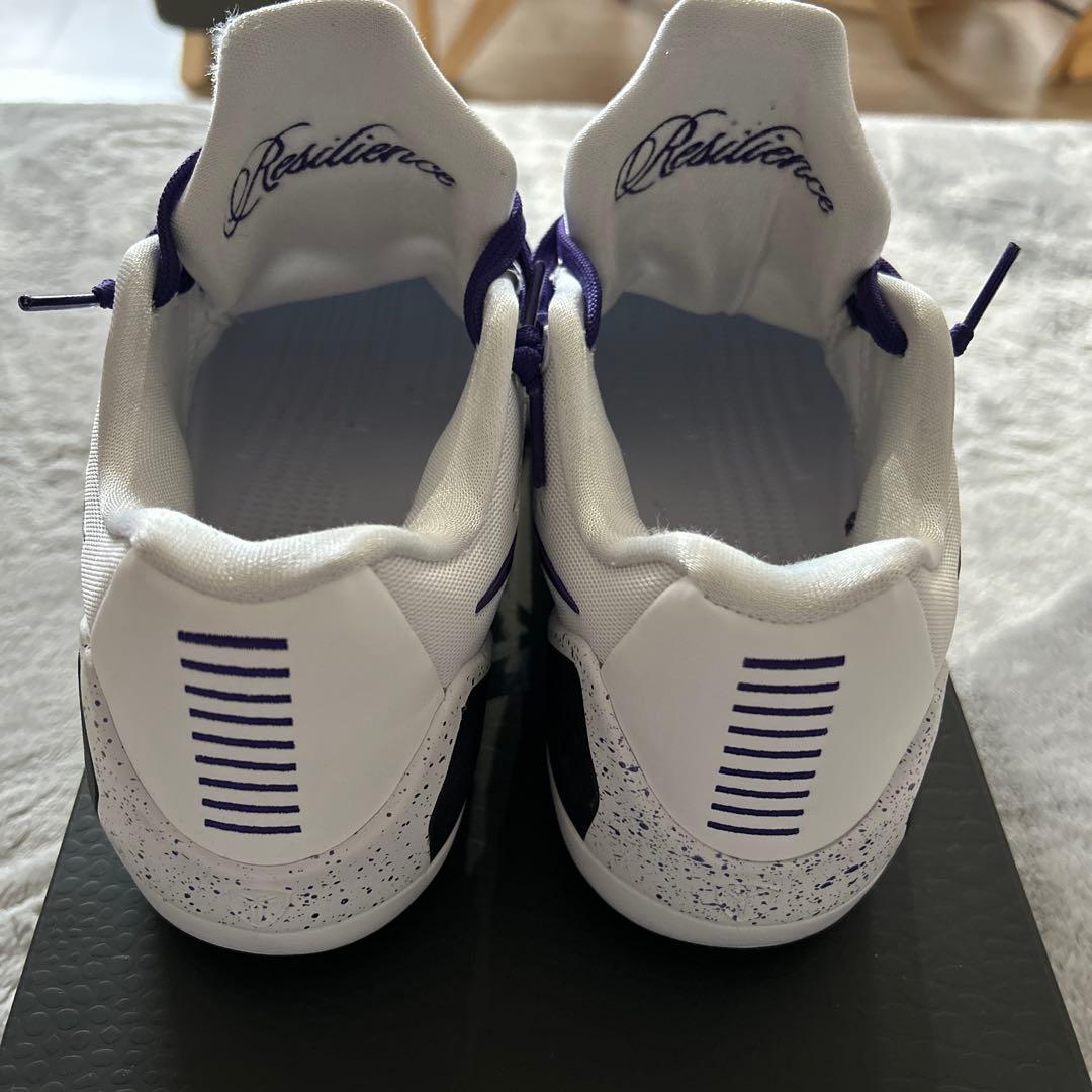 ナイキ Kobe9 エリートlow プロトロ ホワイト/パープル