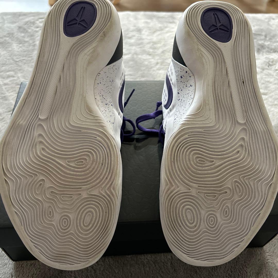 ナイキ Kobe9 エリートlow プロトロ ホワイト/パープル