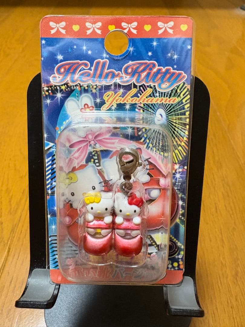 ご当地キティ　ファスナーマスコット　みつばち　パンダ　バルーン　横須賀