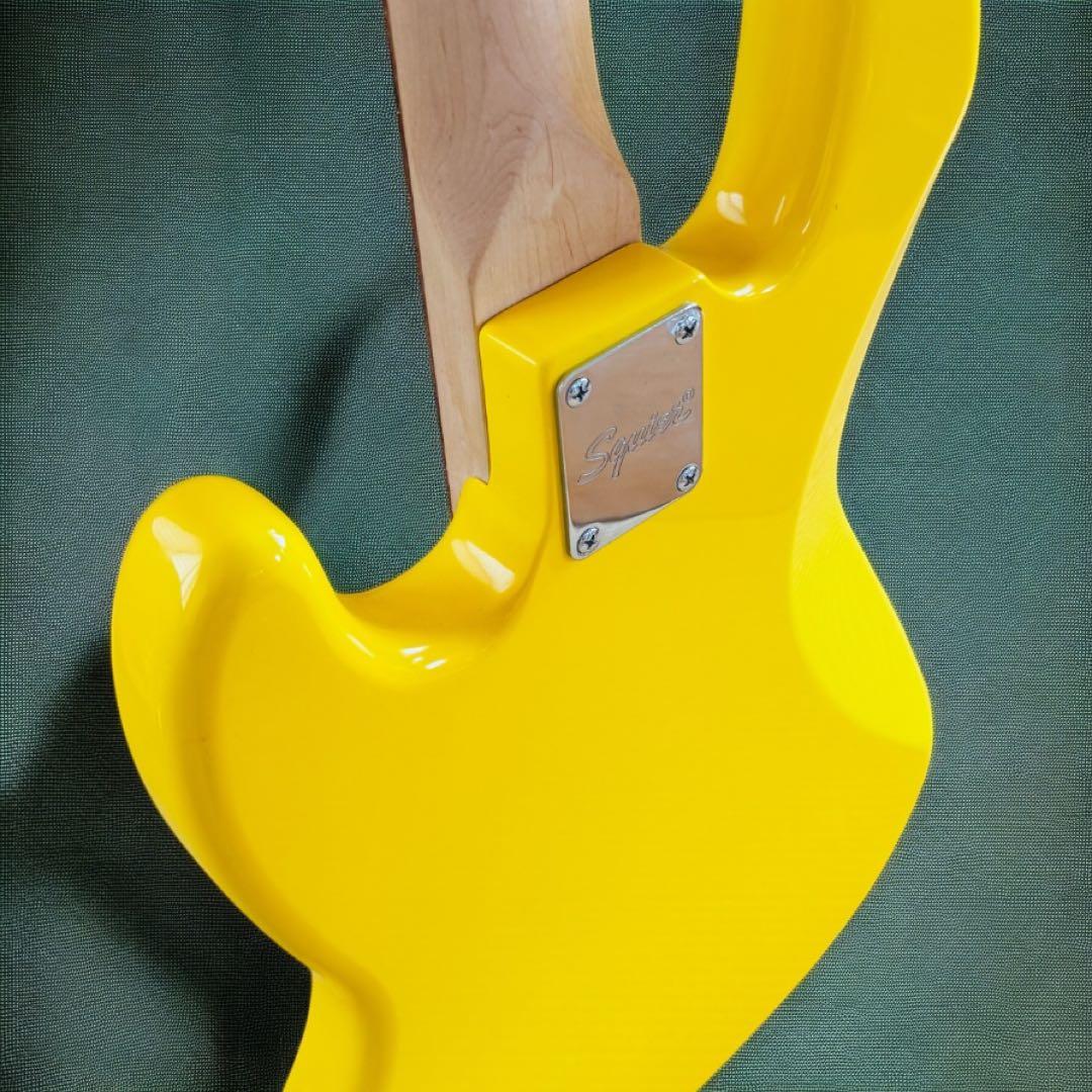 Squier スクワィア　Affinity JAZZ BASS