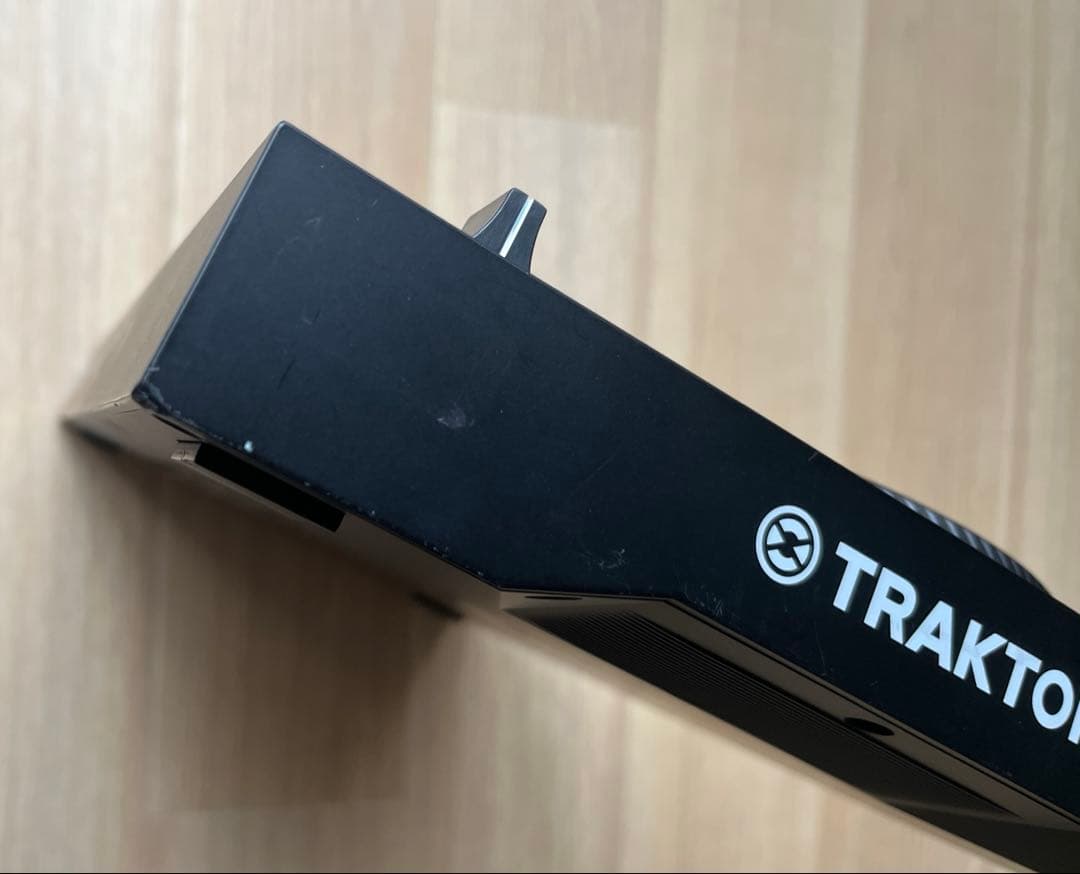 ③TRAKTOR KONTROL S2 MK3 DJコントローラー