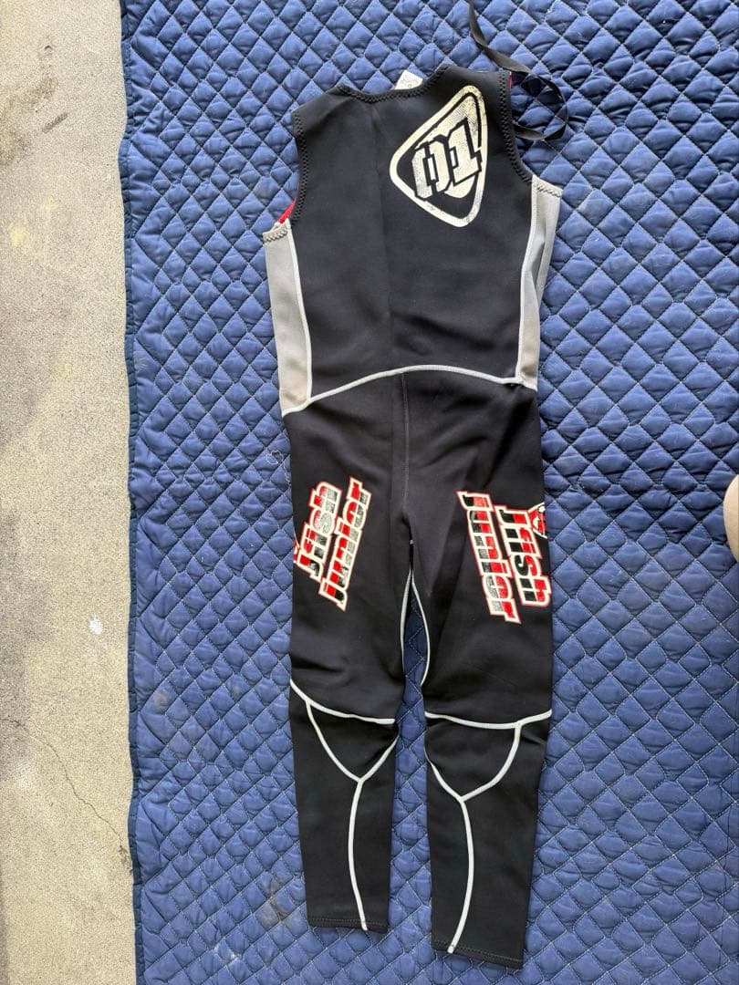 ジュニアウェットスーツ　J-fish 150cm USED水上バイクジェット