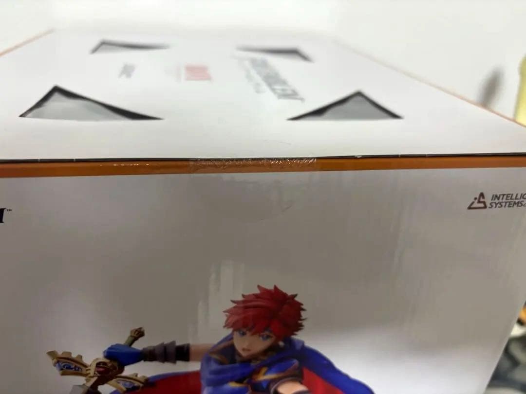 未開封品　ロイ　ファイアーエムブレム フィギュア