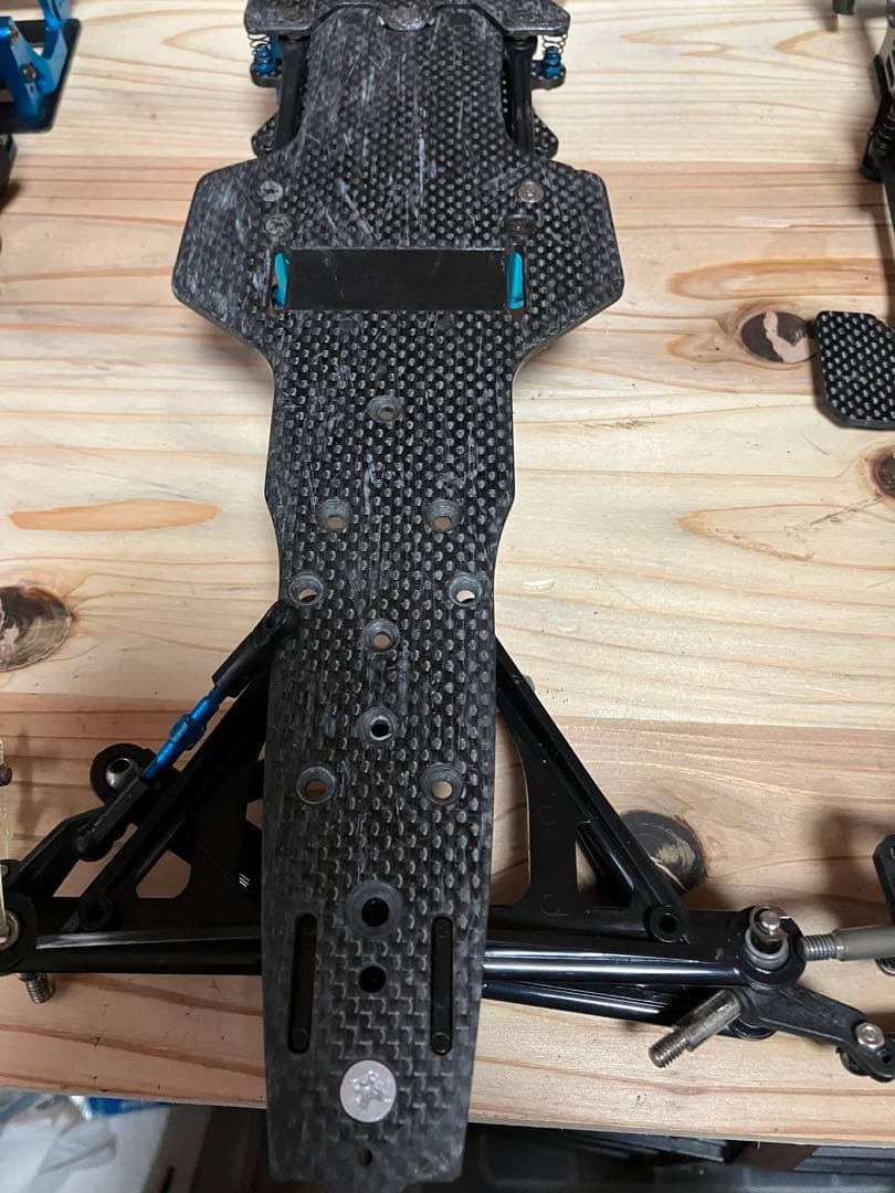 タミヤ、サーパントカーボンファイバーＦ1ラジコンシャーシセット ジャンク品