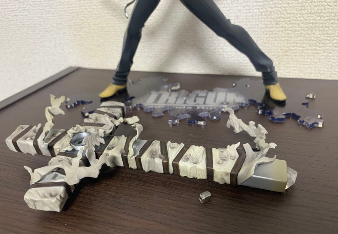 コトブキヤ　ARTFX J トライガン ヴァッシュ　ウルフウッド