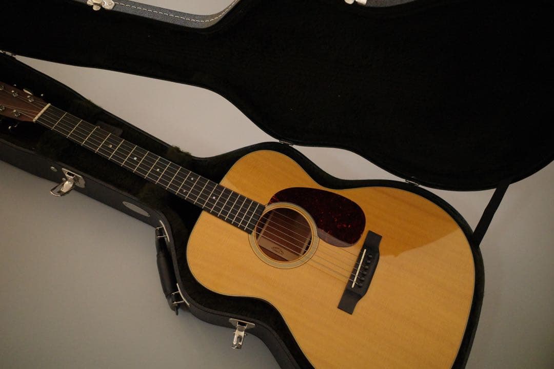 Martin OOO-18 美品 2020年新品購入、純正ハードケース付