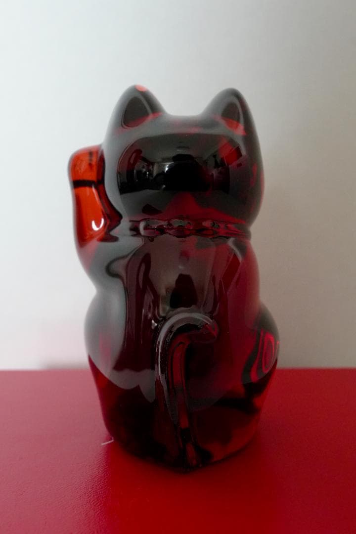 美品【バカラ まねき猫 レッド】箱付き 希少品 クリスタル