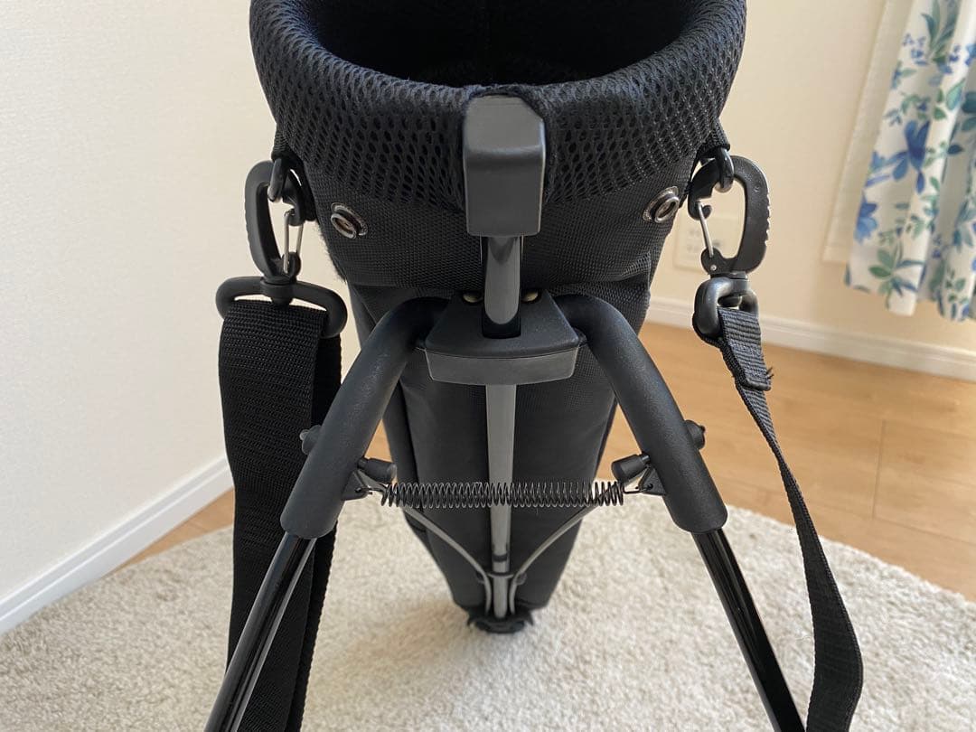 【極美品】タイトリスト ゴルフ セルフスタンドバッグ BK ブラック×レッド