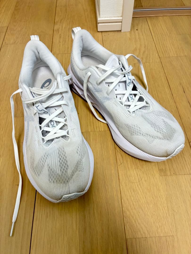 スパイク・シューズ ASICS NOVABLAST 5 28.0cm