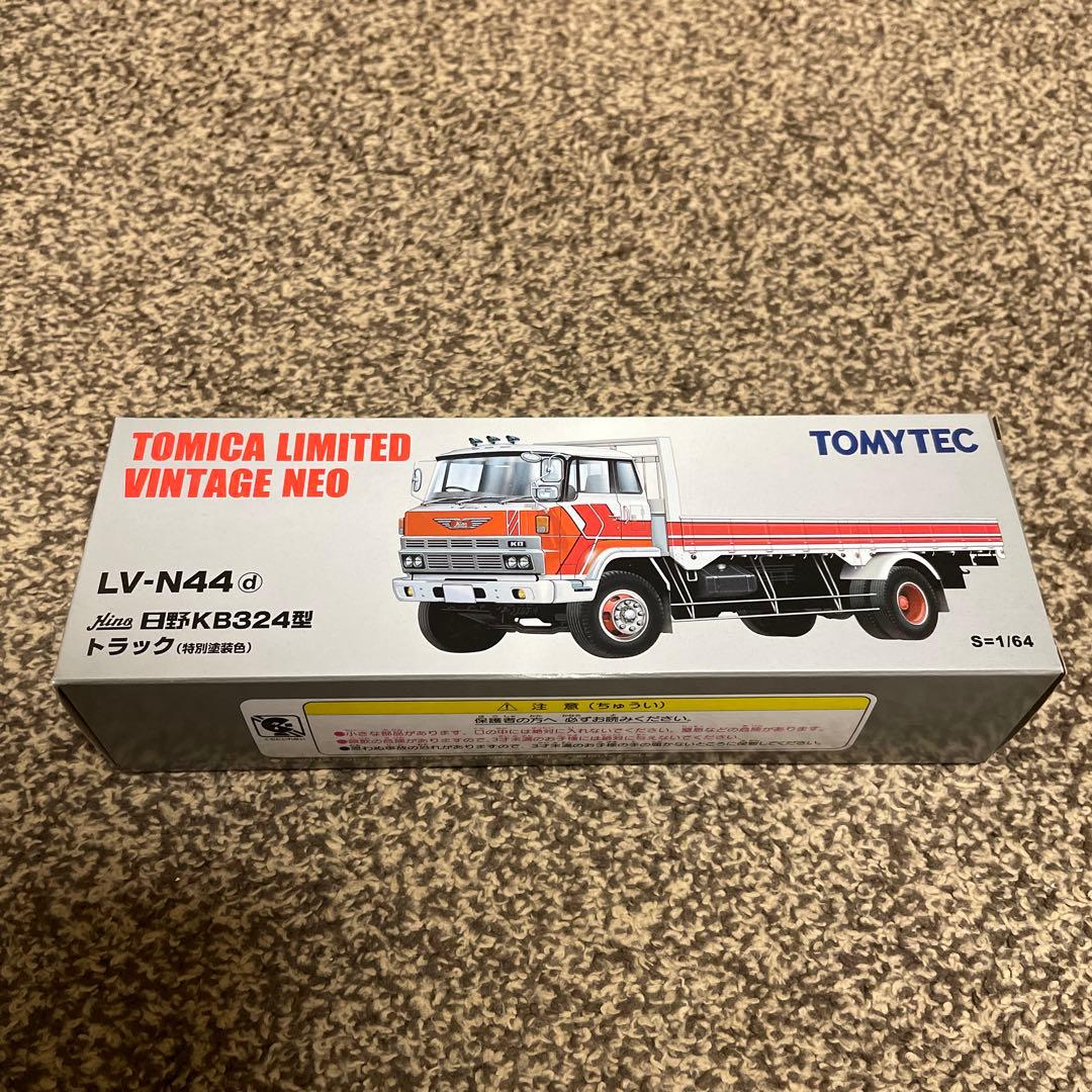 TOMICA LIMITED VINTAGE LV-N44 日野KB324型