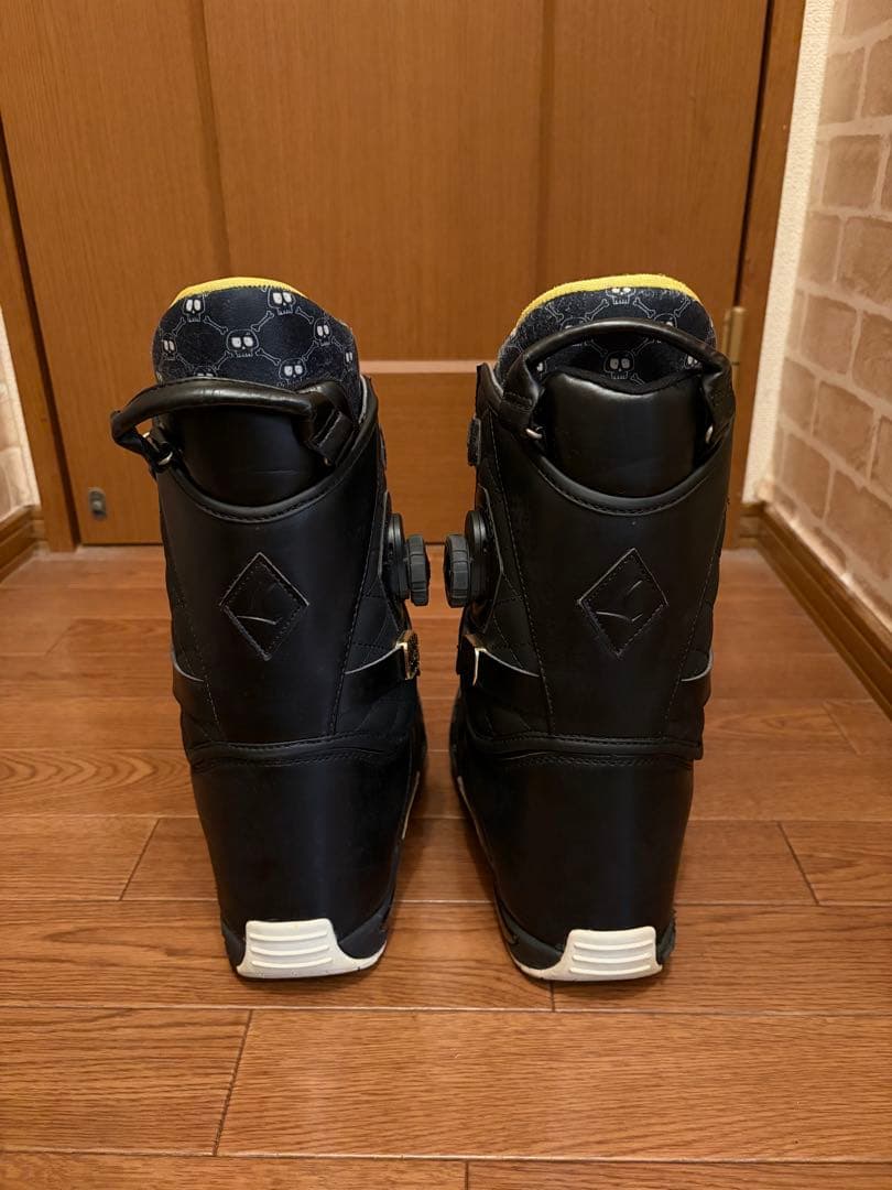 アキタろうコブラワークスボアシステム　中古スノーボードブーツ 27.5cm