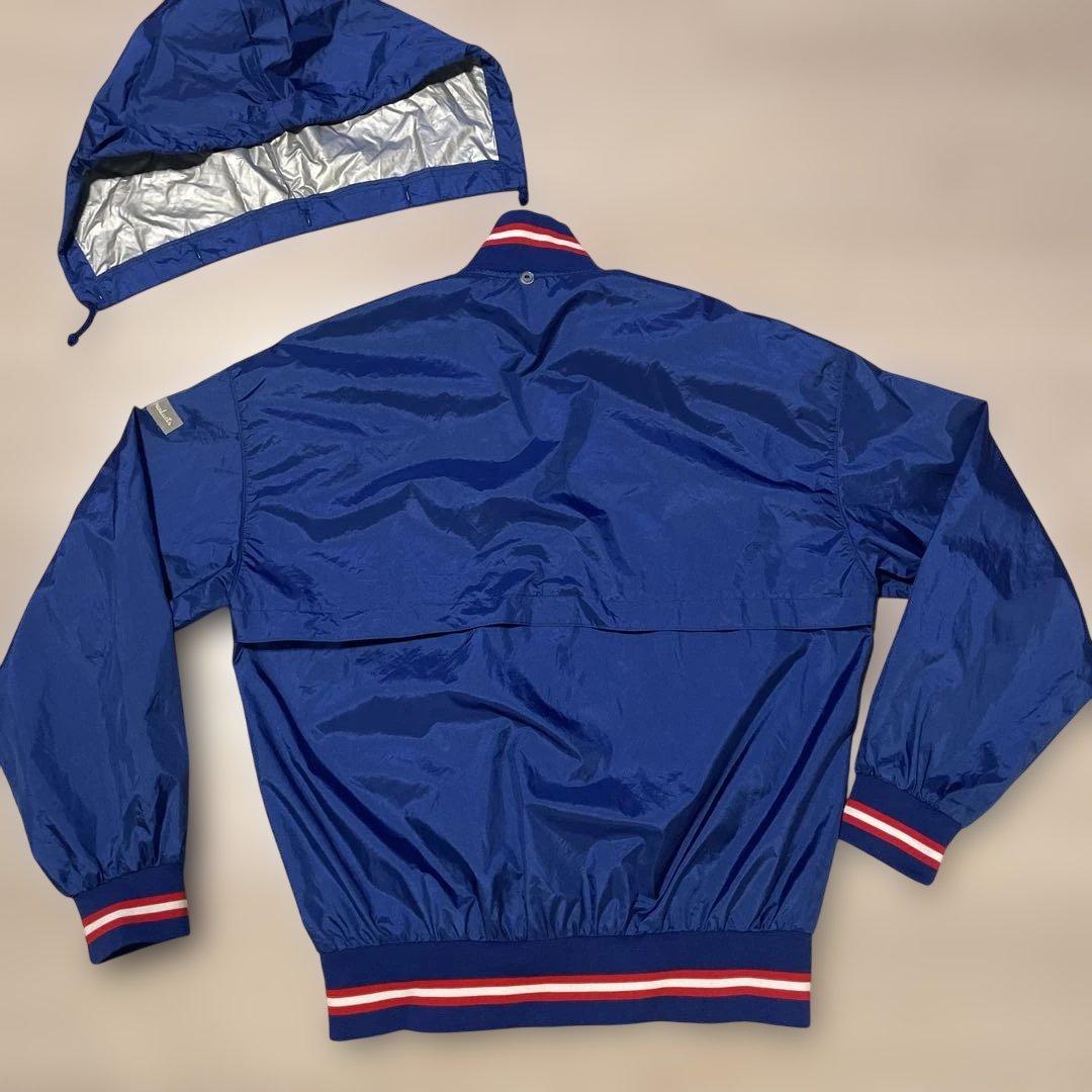 ネイビーウィンドブレーカー フード付き