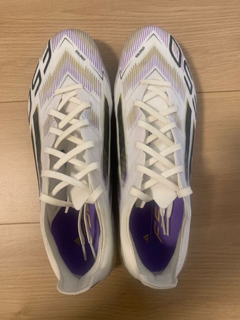 adidas F50 サッカーシューズ ホワイト/パープル/ブラック