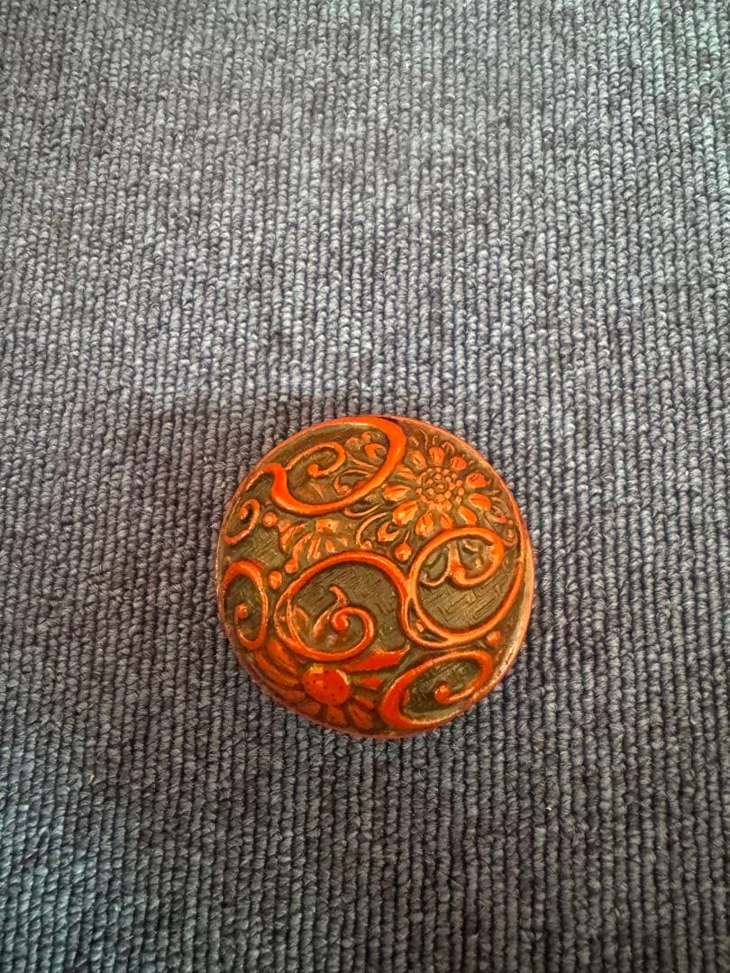 1686 時代物　堆朱風花唐草 「福寿」文字彫丸香合  未使用