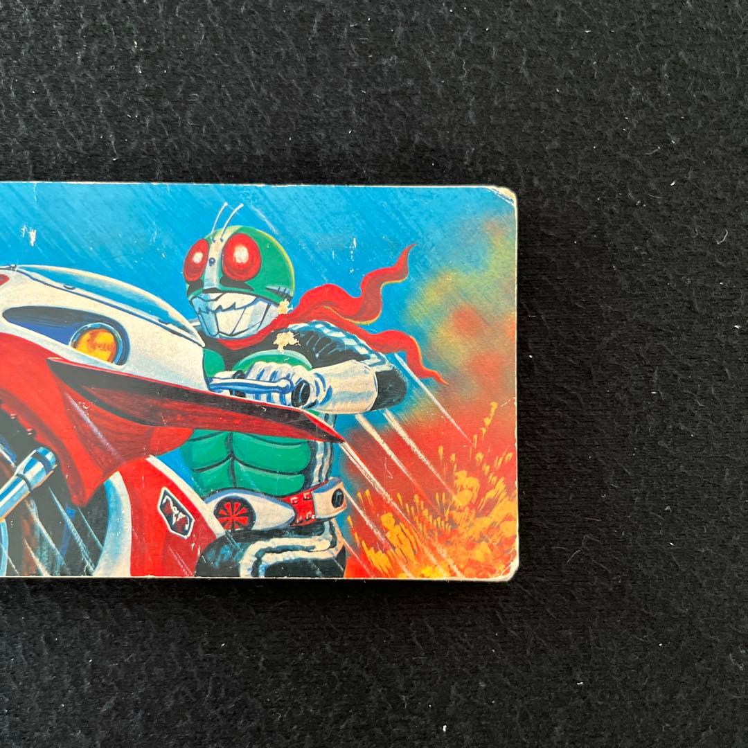 カルビー旧仮面ライダーカード200番台101枚とカードアルバム1冊のセット