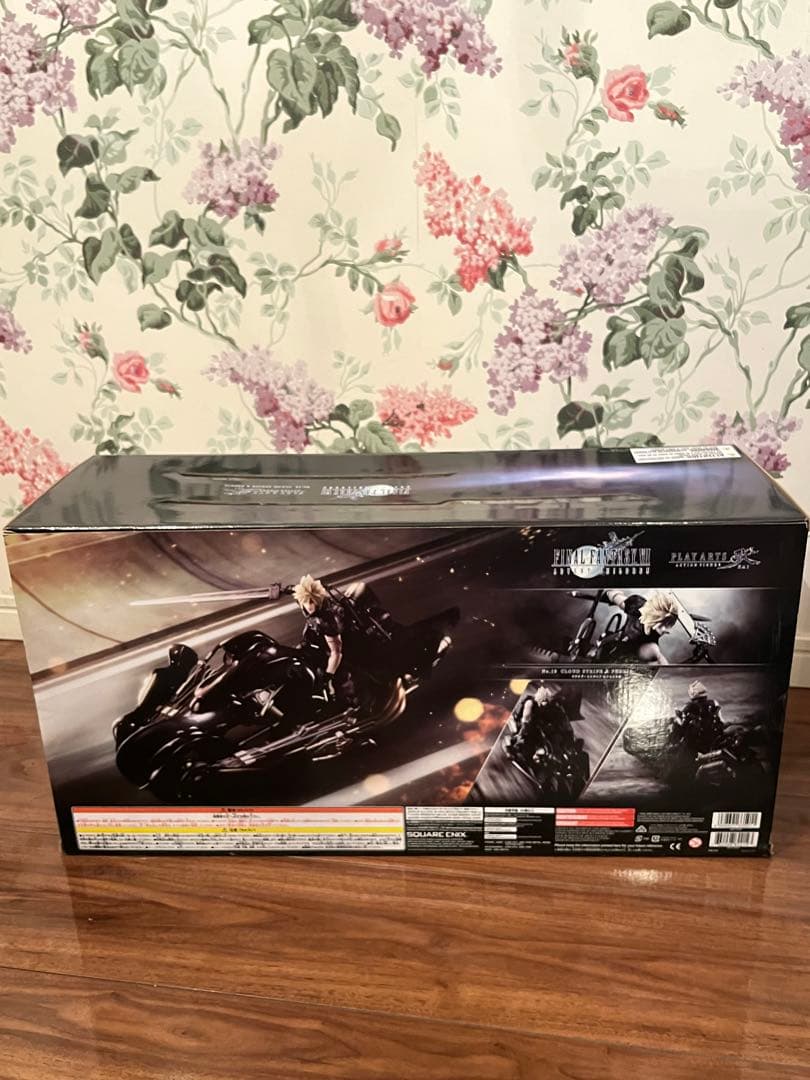 希少 新品 未開封 PLAYARTS改 クラウド・ストライフ&フェンリル