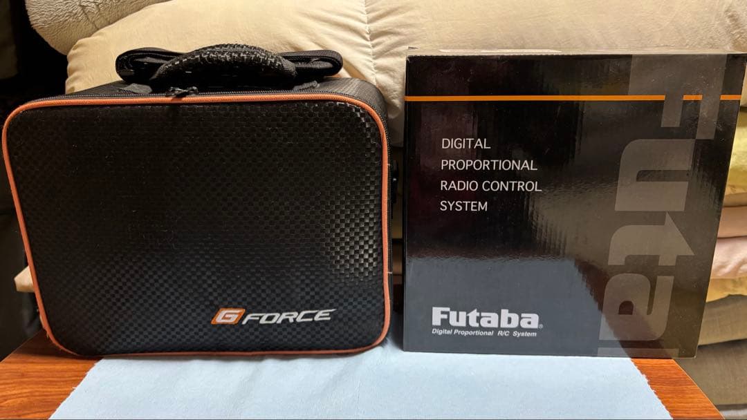 Futaba 10PX ダブルレシーバー プロポバッグ付き