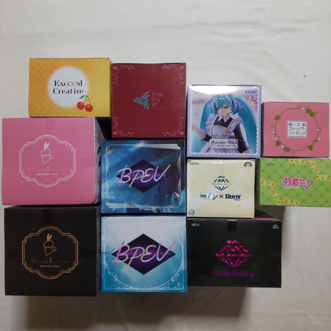 初音ミク 巡音ルカ プライズ景品 フィギュア 11体セット