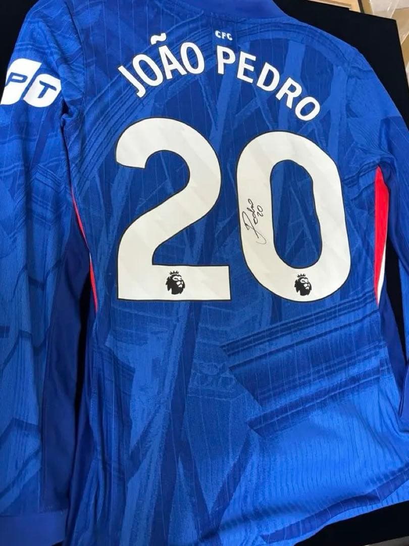 ジョアン・ペドロ　実使用ユニフォーム　直筆サイン入り　JOÃO PEDRO